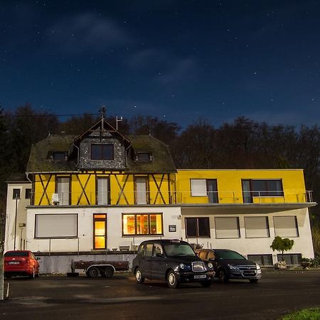 Hôtel The Venue Frankfurt-Hahn Airport à Hirschfeld Extérieur photo