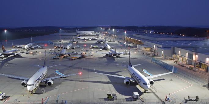 Hôtel The Venue Frankfurt-Hahn Airport à Hirschfeld Extérieur photo
